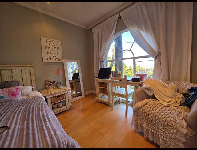 4 BEDROOM HOUSE FOR SALE IN GLENVISTA